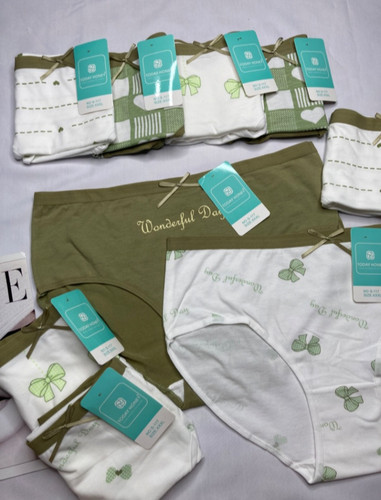 شورت نخی عروسکی زنانه